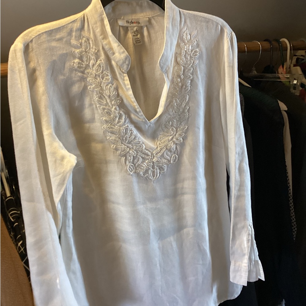 Woman’s top